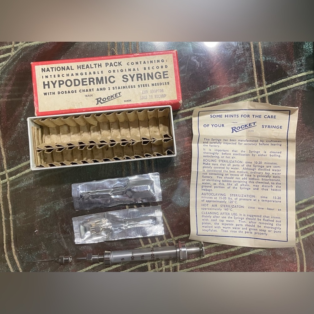 Vintage Diabetic Needle set